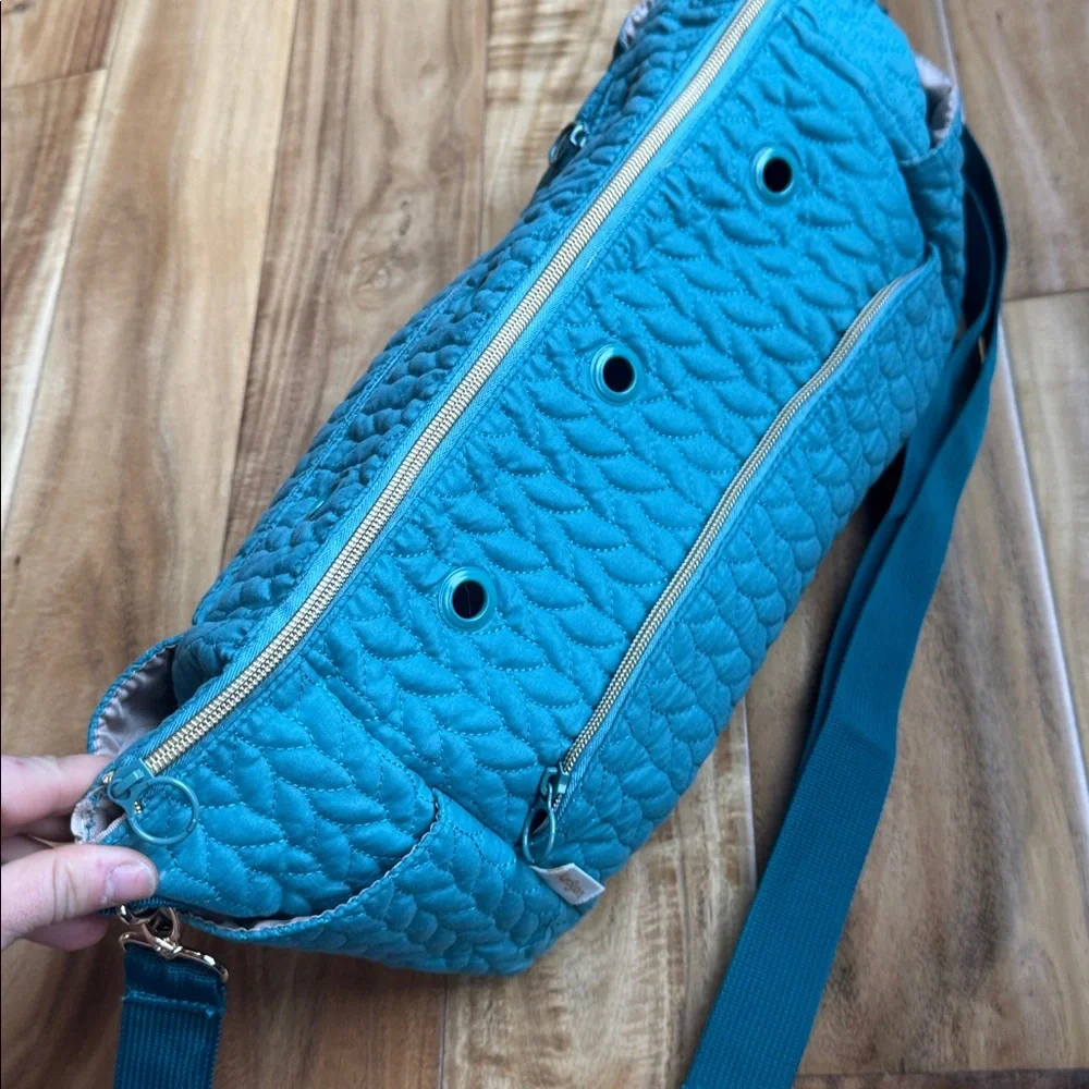 Teal Quilted Knitting Or Crochet Project Bag with Adjustable Strap